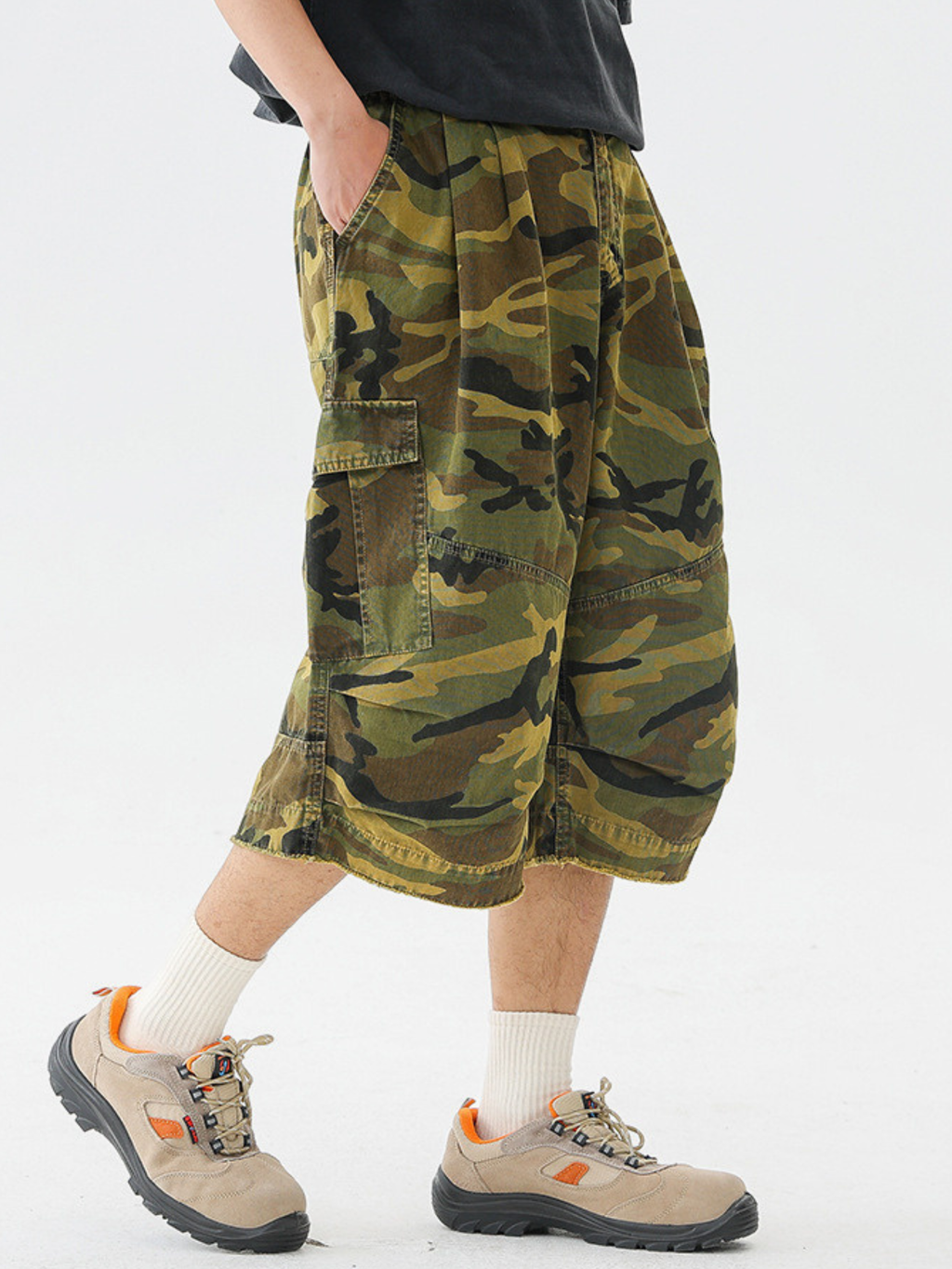 CampShell - Multi-Pocket Camouflage Relaxed Shorts