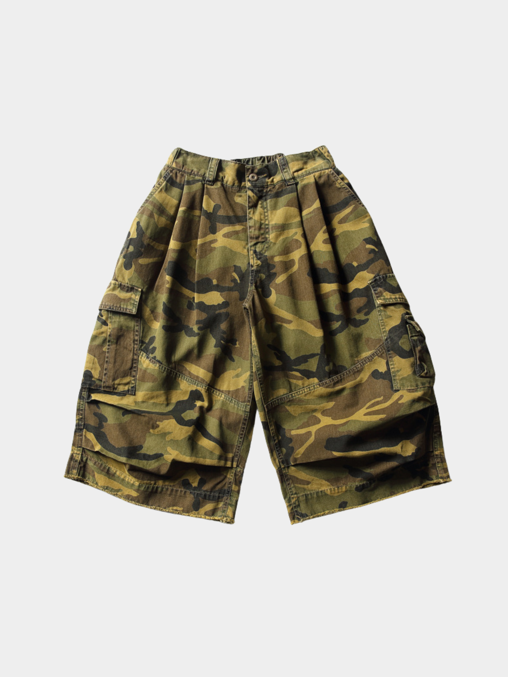 CampShell - Unisex Multi-Pocket Camouflage Relaxed Shorts