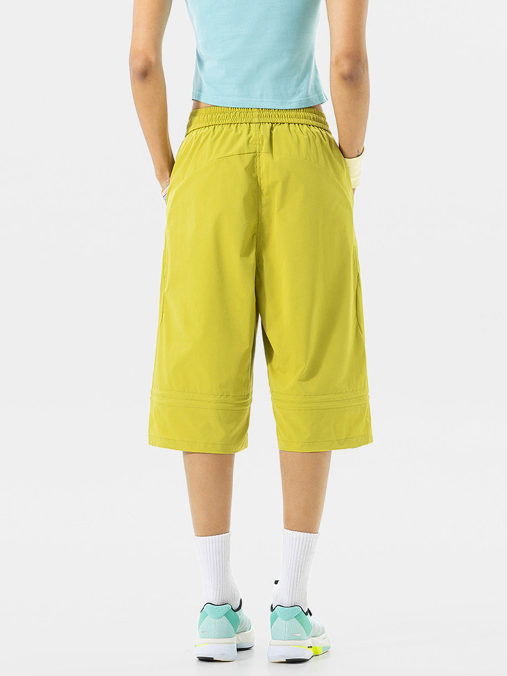 ChillGlove - Lightweight Breathable Water-Repellent Cropped Shorts