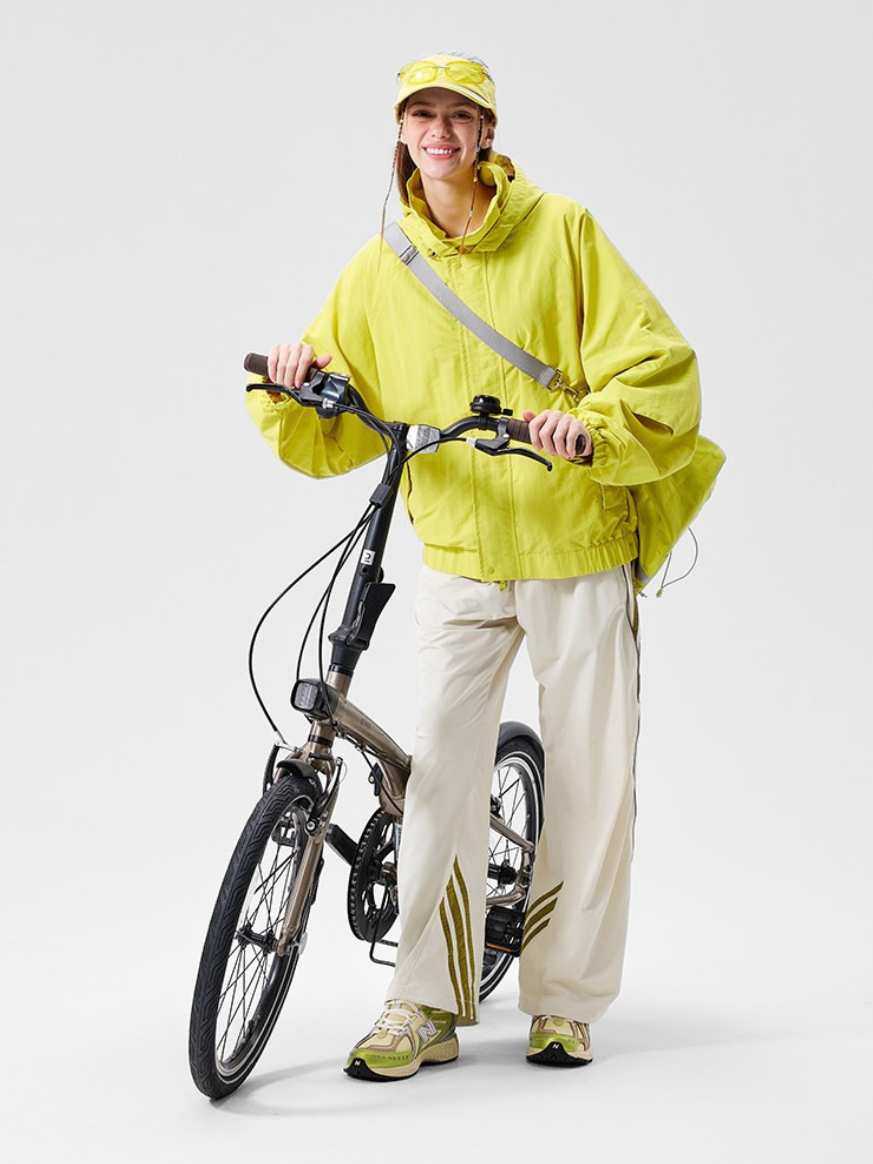 CampTarp - Water-Repellent Windproof Hiking Jacket