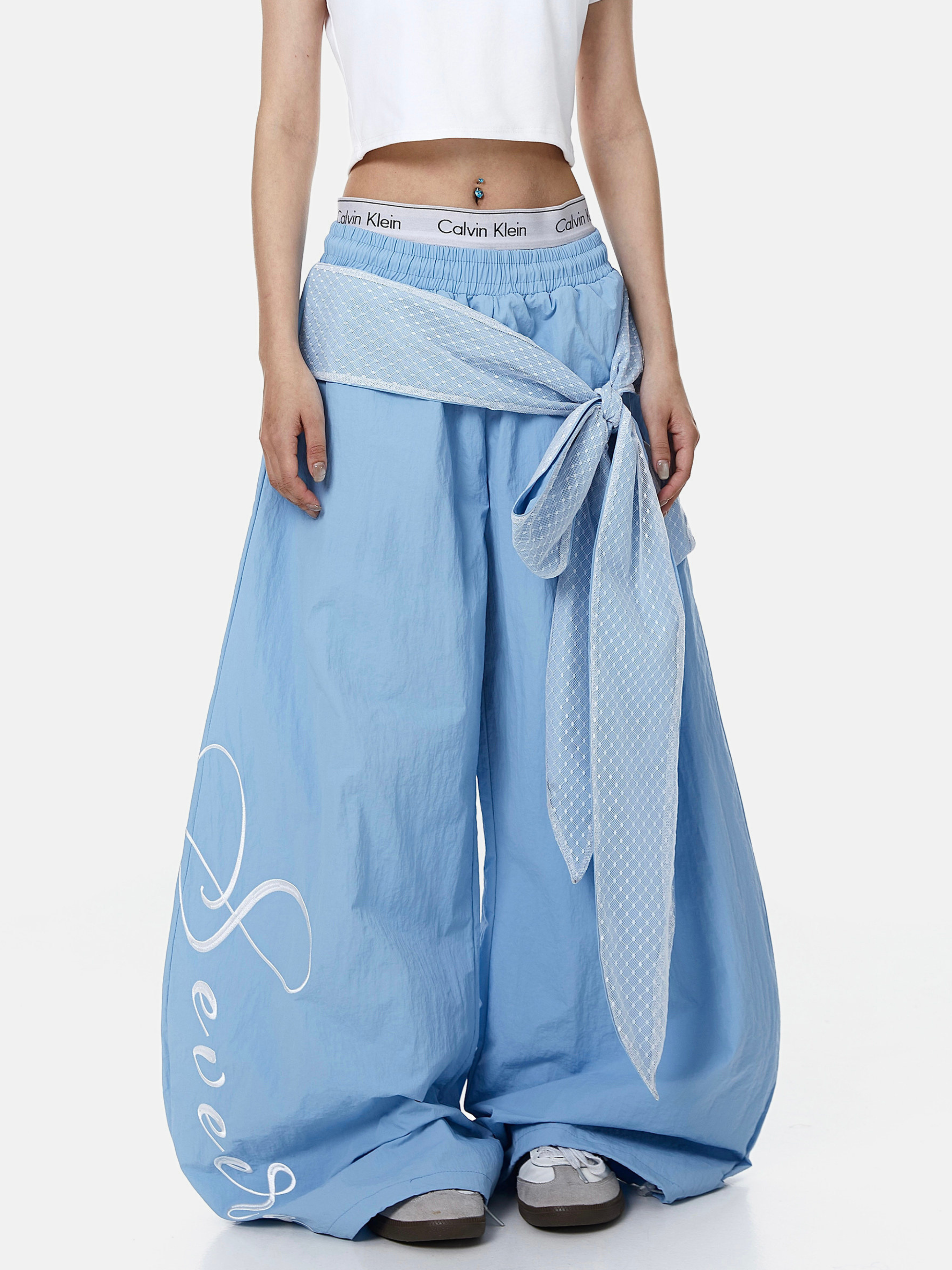 WarmSack - Women's Lace-Up Layered Curved Parachute Pants