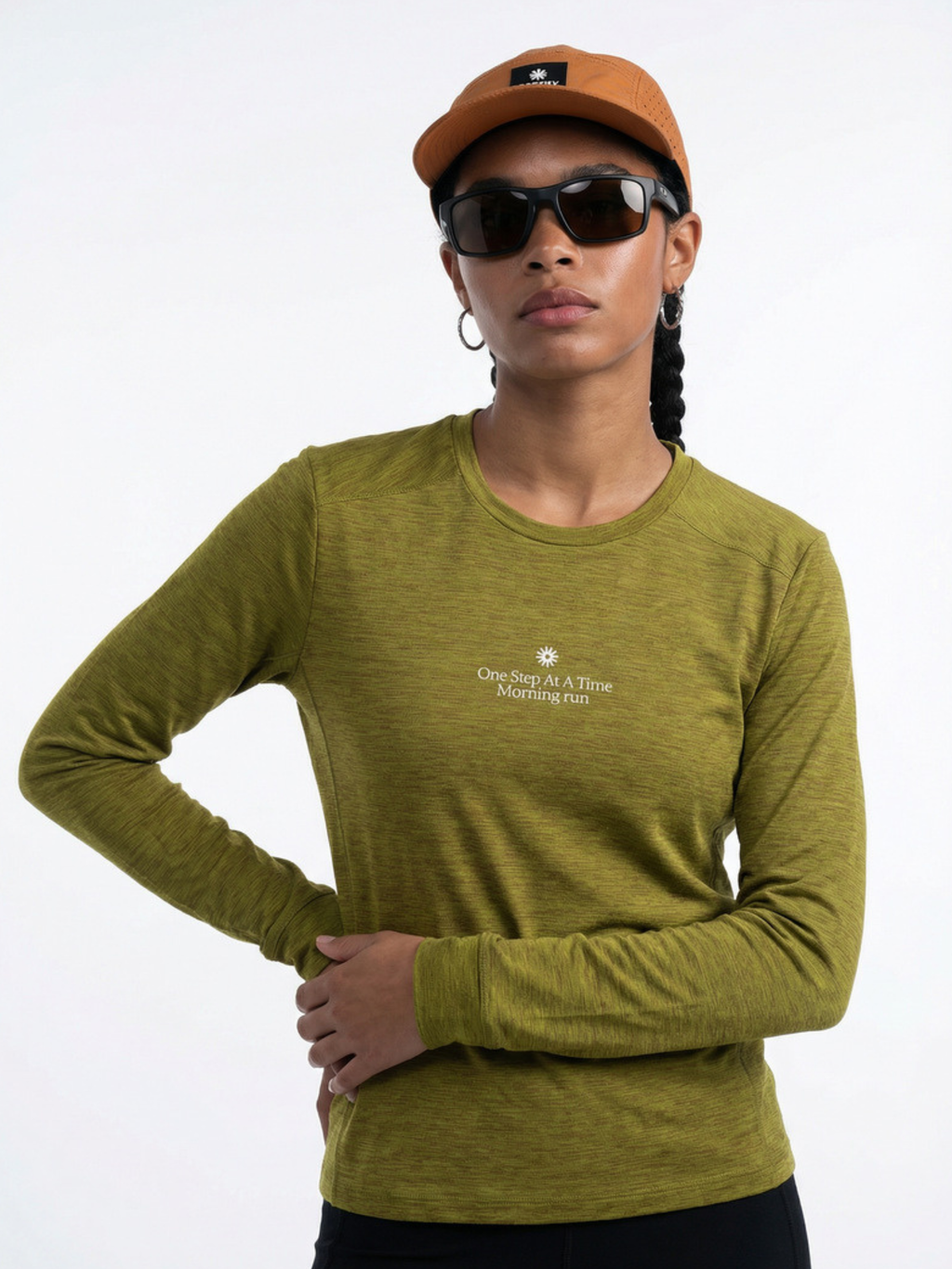 IronTote - Women's Quick-Dry Graphic Totem Long Sleeve T-Shirt