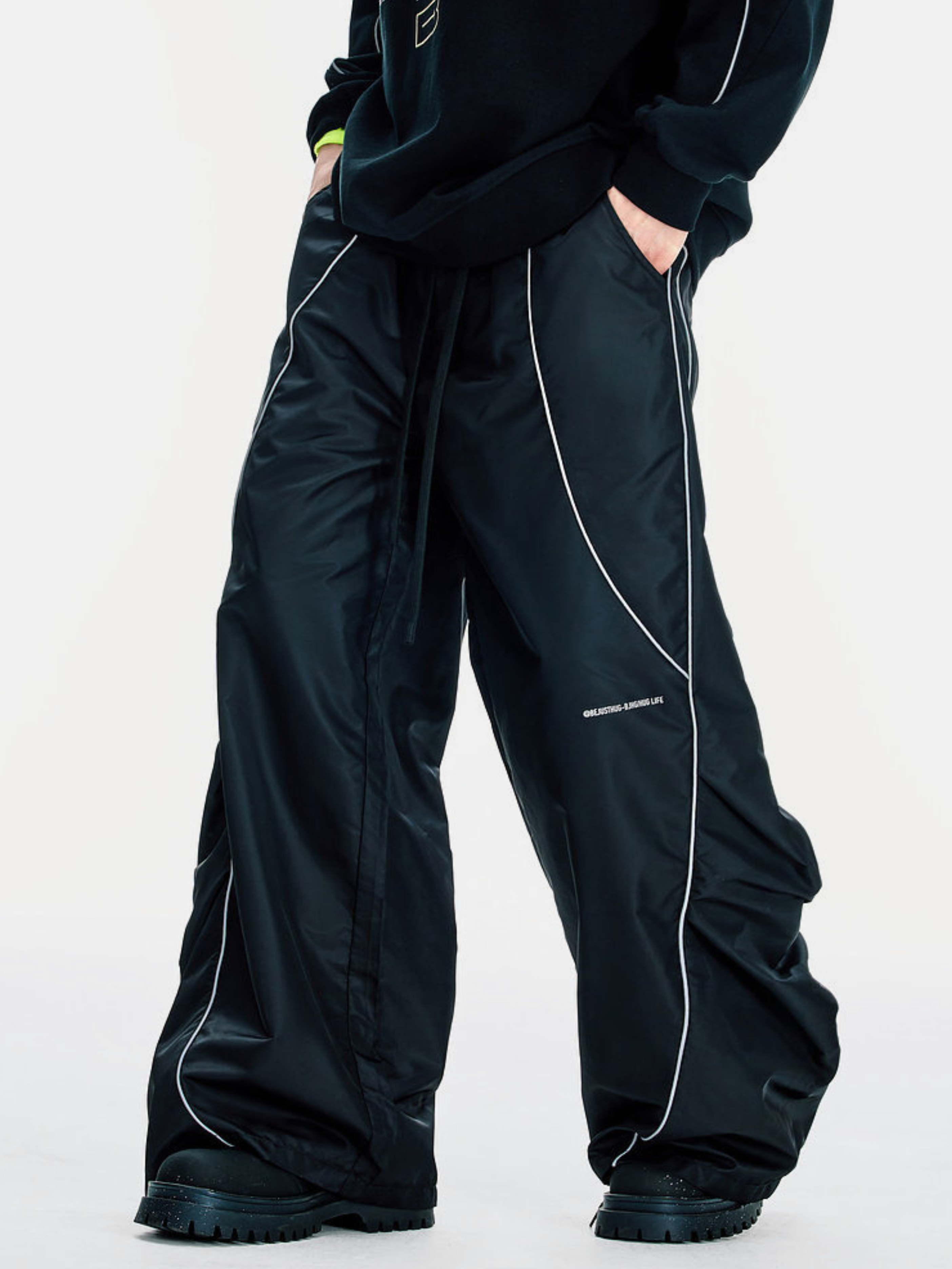MesaFlow - Water-Repellent Lightweight Reflective Stripe Pants