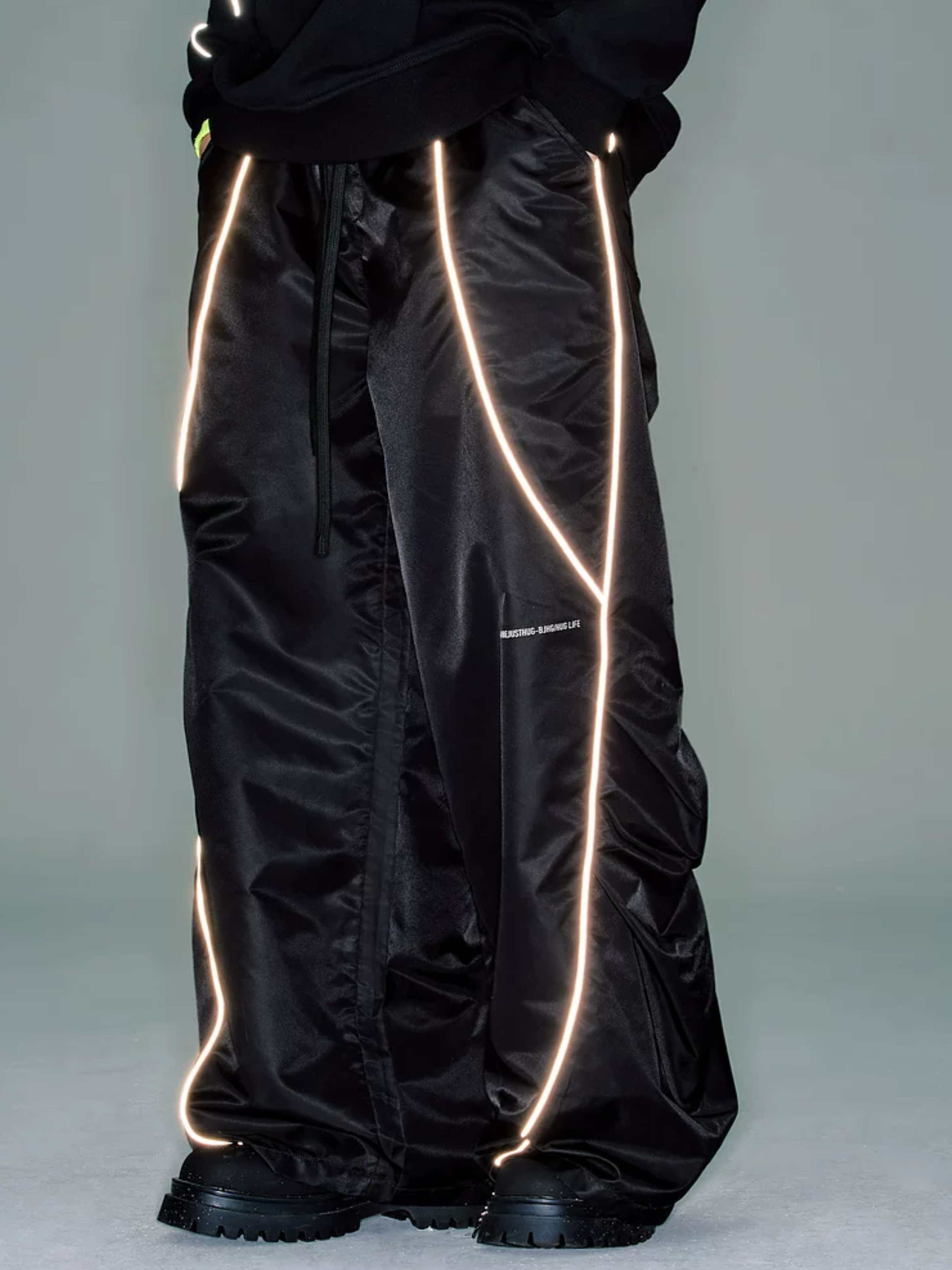 MesaFlow - Water-Repellent Lightweight Reflective Stripe Pants