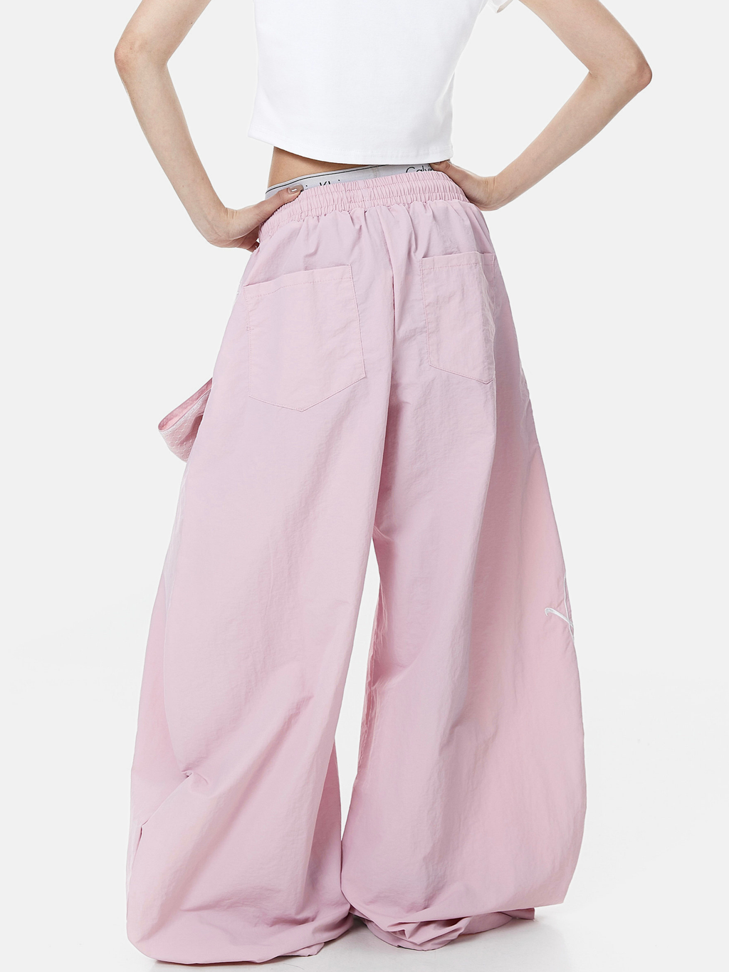 WarmSack - Women's Lace-Up Layered Curved Parachute Pants