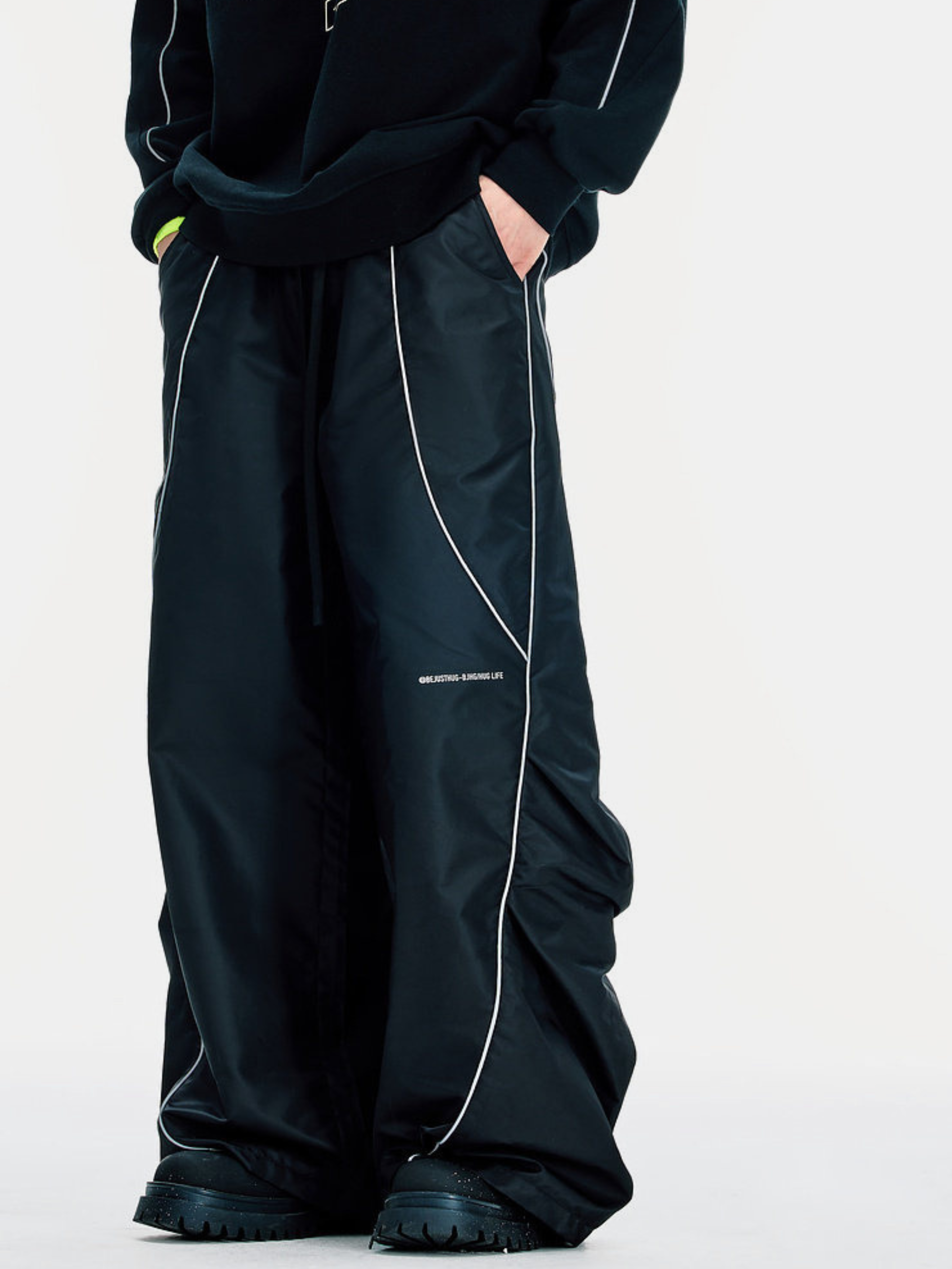 MesaFlow - Unisex Water-Repellent Lightweight Reflective Stripe Pants