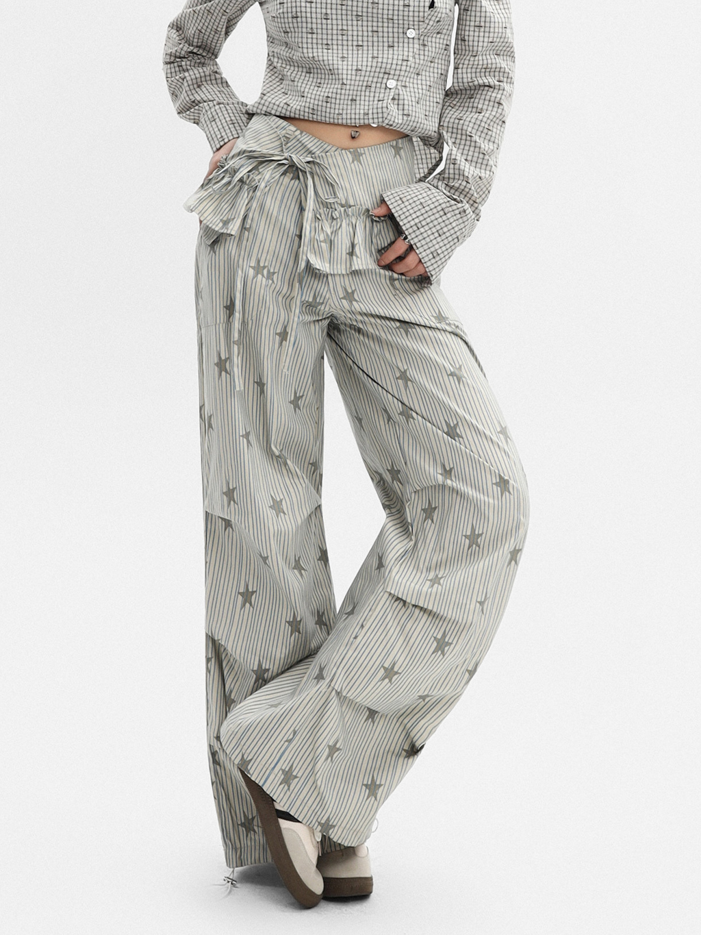 Ashflow - Women's Striped Star Print Cargo Pants
