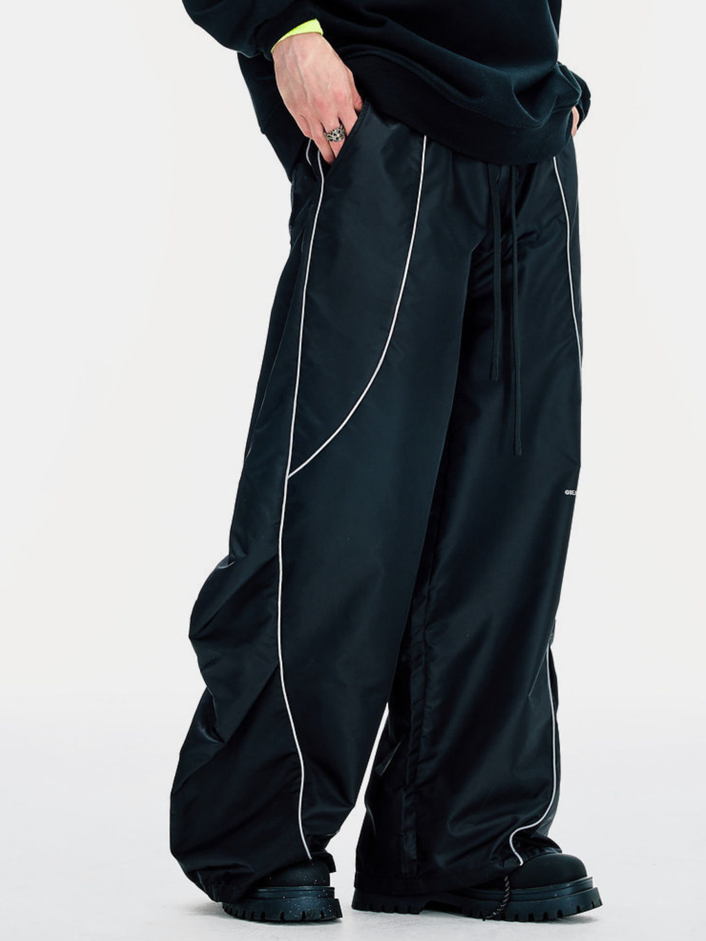 MesaFlow - Water-Repellent Lightweight Reflective Stripe Pants