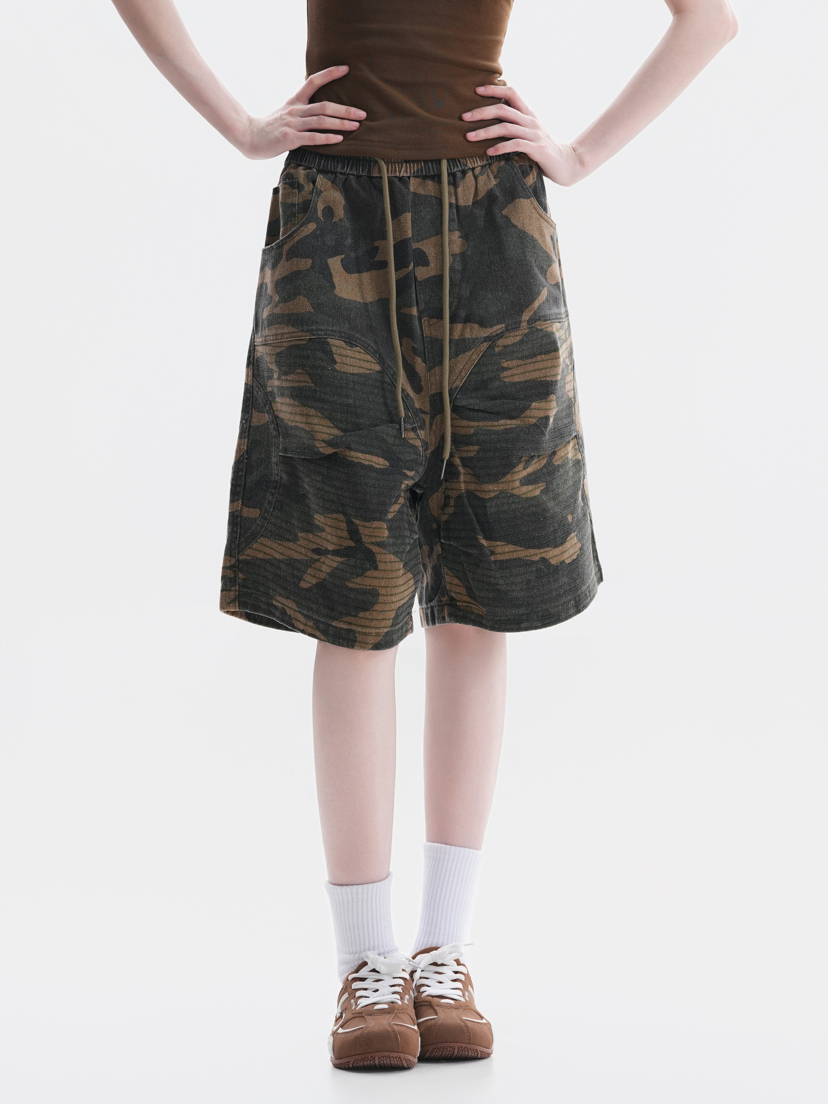 FoxCreek - Women's Washed Camo Cargo Shorts