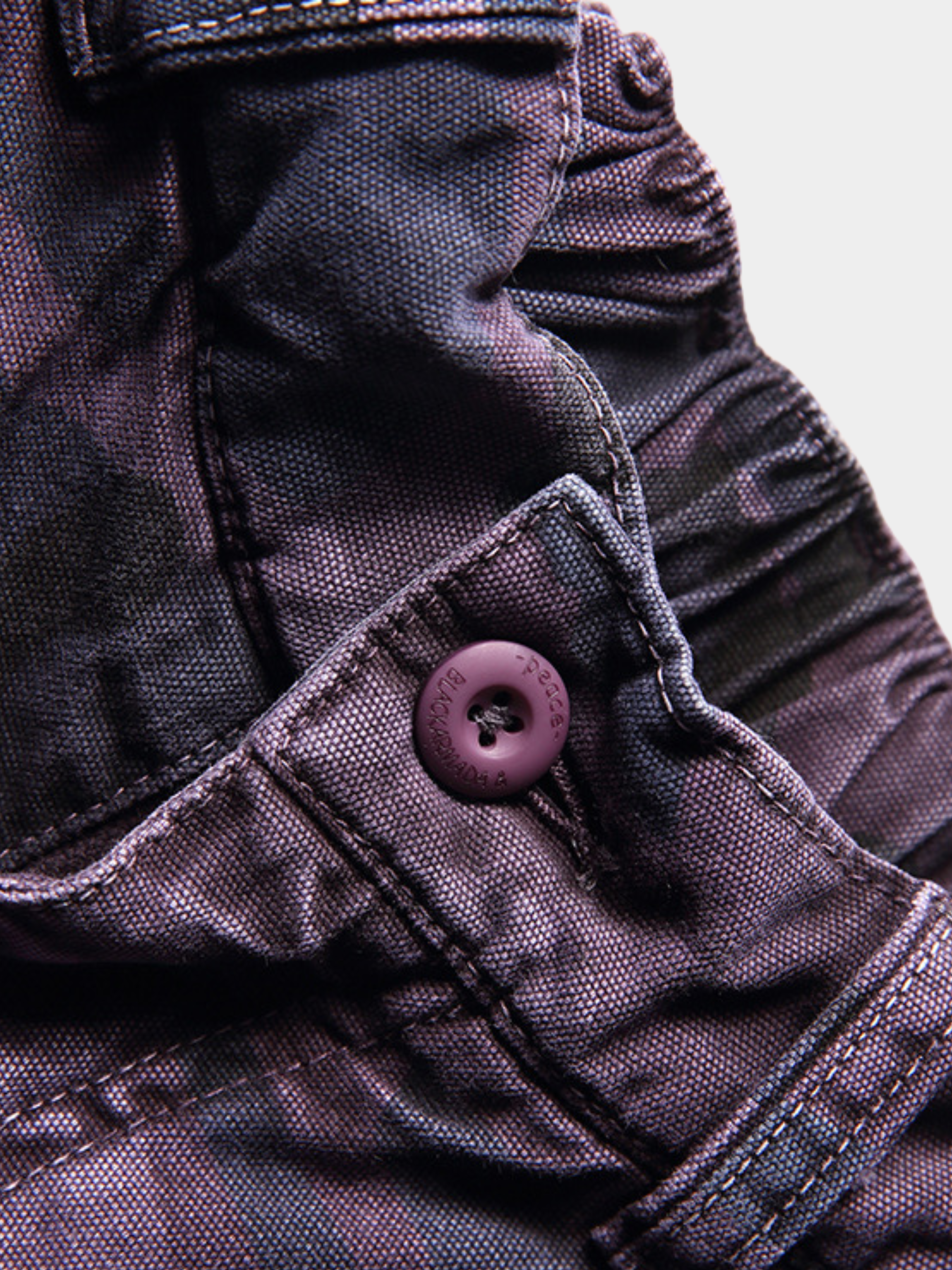 CampShell - Unisex Multi-Pocket Camouflage Relaxed Shorts