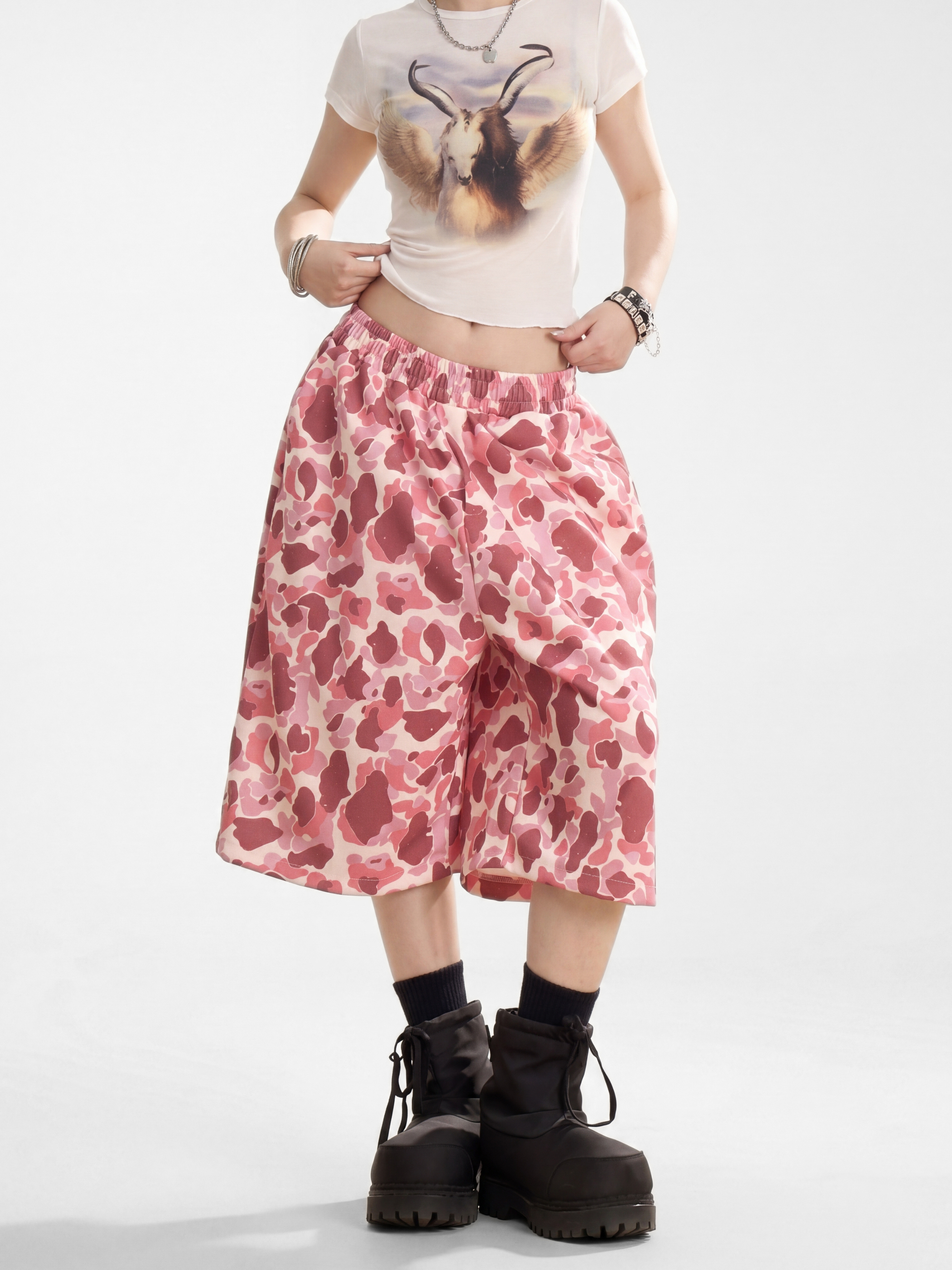 Underflow - Women's Camouflage Elastic Waist Wide-Leg Cropped Pants