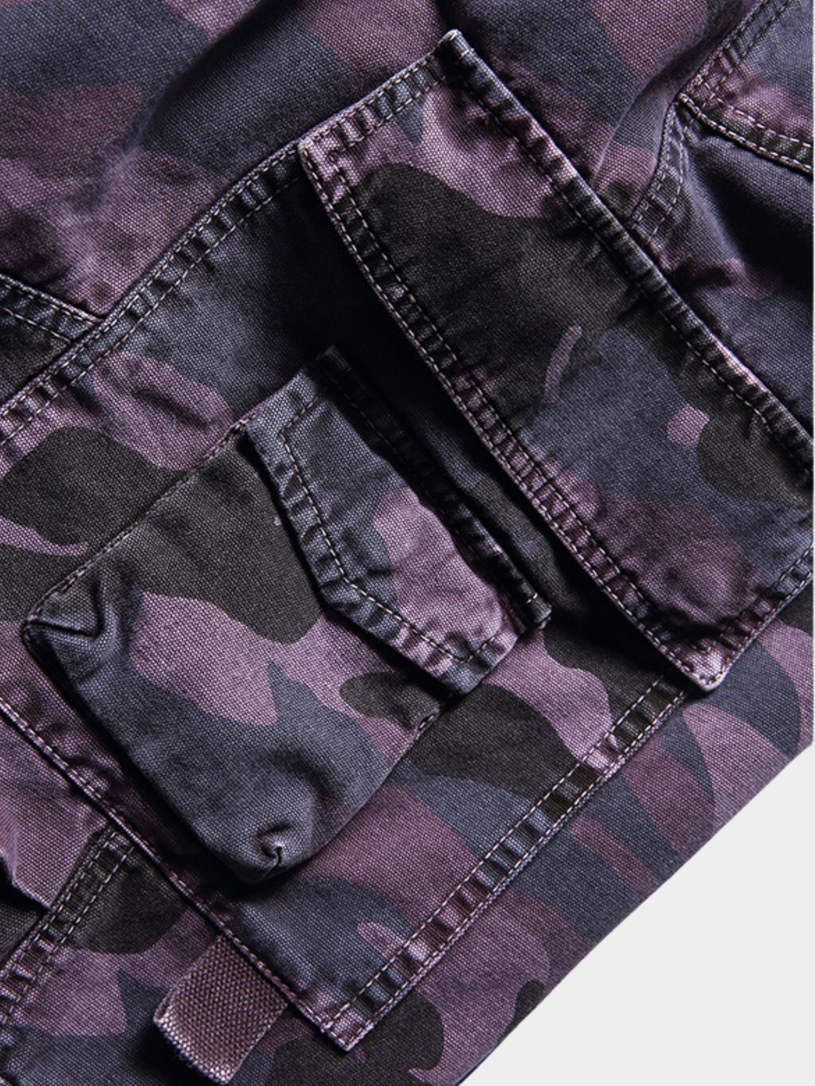 CampShell - Unisex Multi-Pocket Camouflage Relaxed Shorts