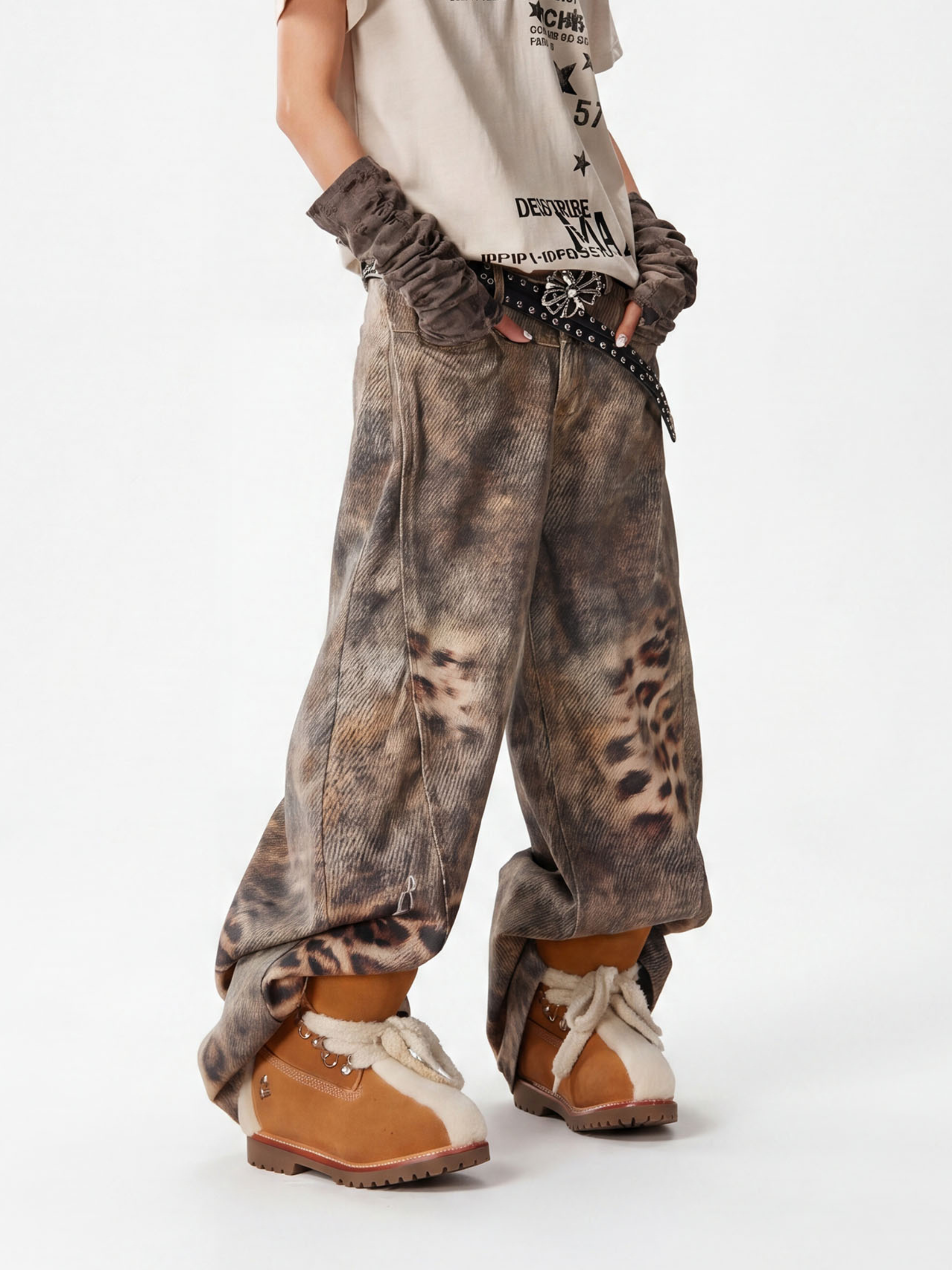 BeltSkip - Unisex 3D Printed Distressed Leopard Curved-Leg Pants