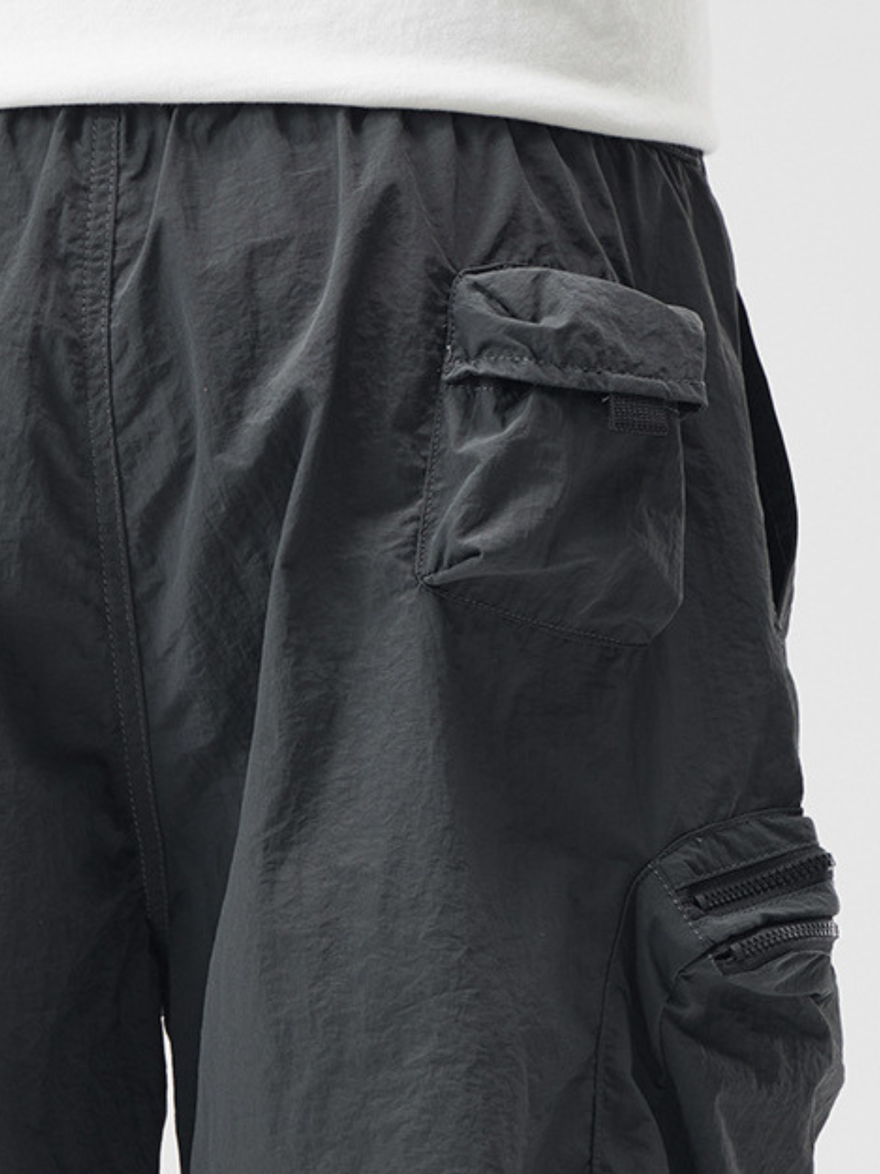 AlpineCrag - Men's Breathable Wrinkle-Resistant Cargo Shorts