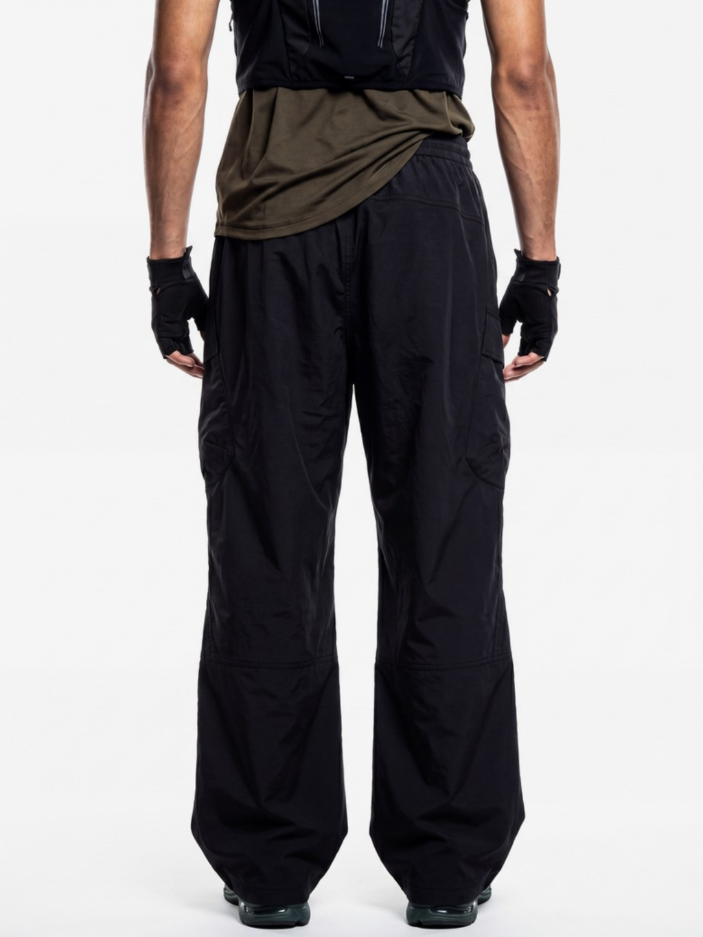 Treeline - Unisex Large Pocket Quick-Dry Curved-Leg Pants